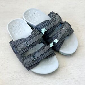 Vionic Slide Sandals Women 6 Sarah Grey 2 Strap Adjustable Comfort Shoes